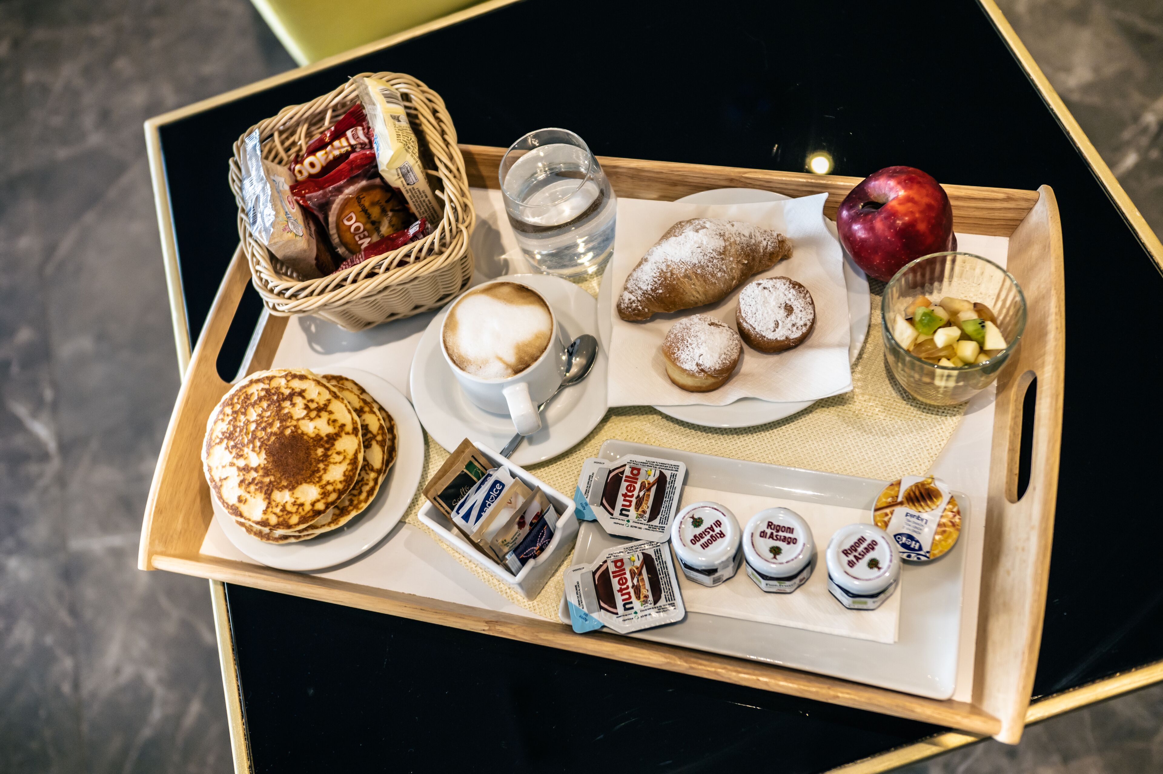 free daily continental breakfast