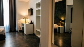 Camera Superior Matrimoniale | Sengetøy av topp kvalitet, dundyner, memory foam-senger og minibar