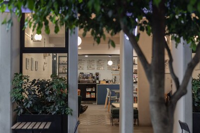 NIU Modern & Centric Lofts