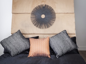 Luxury-Apartment | 1 Schlafzimmer, individuell dekoriert, Verdunkelungsvorhänge