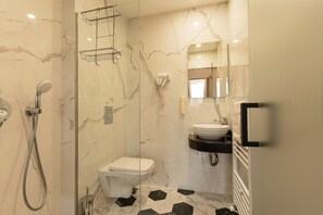 Design Double Room | Bathroom | Free toiletries, hair dryer, bathrobes, slippers