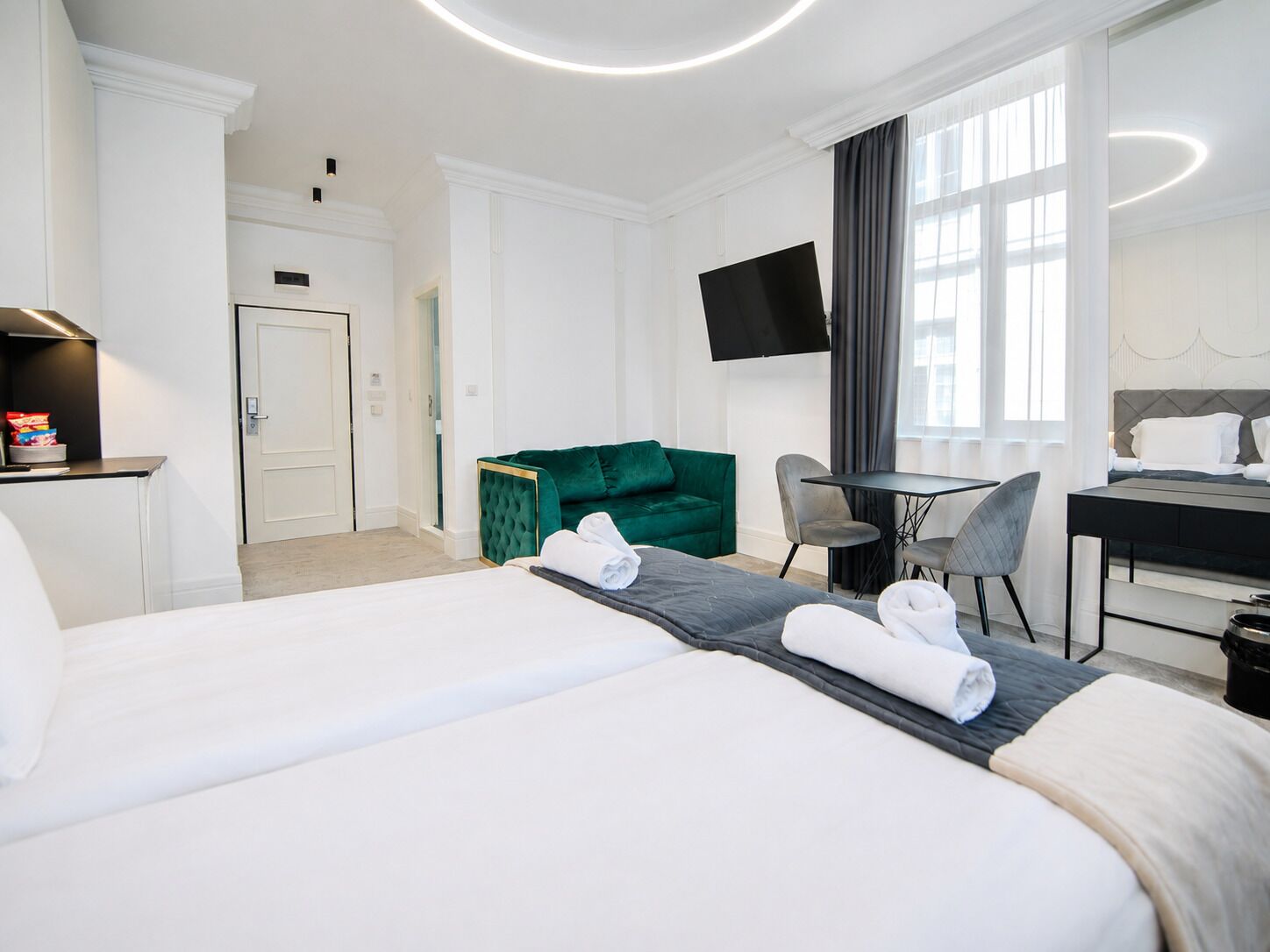 Studio Standard | Minibar, coffre-fort, bureau