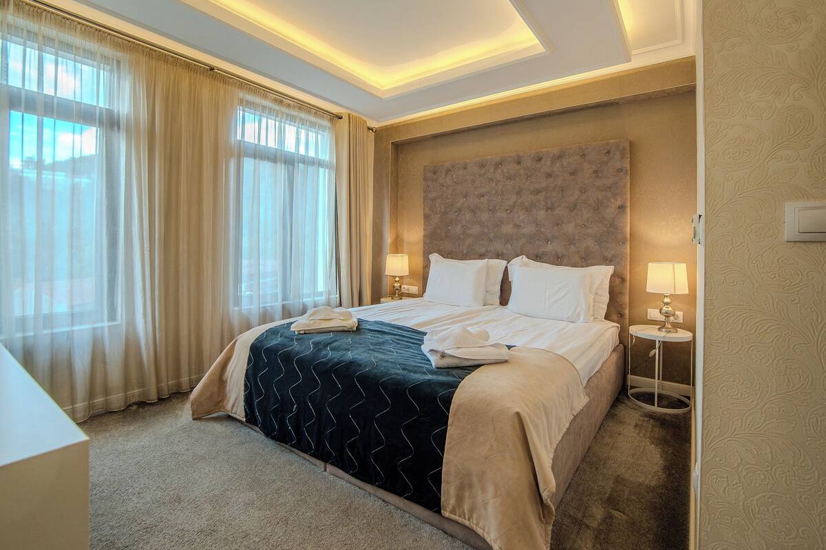Deluxe Double Room | Mountain view