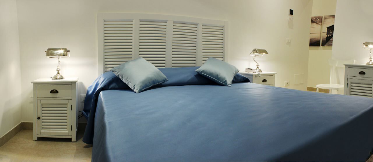 Chambre Standard Double ou avec lits jumeaux | Chambres insonorisées, Wi-Fi gratuit