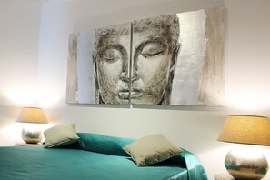 تجهيزات عازلة للصوت وواي فاي مجانًا