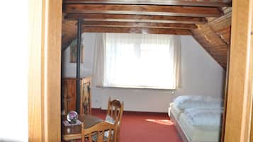 Apartment, 1 Bedroom | 1 bedroom, free WiFi