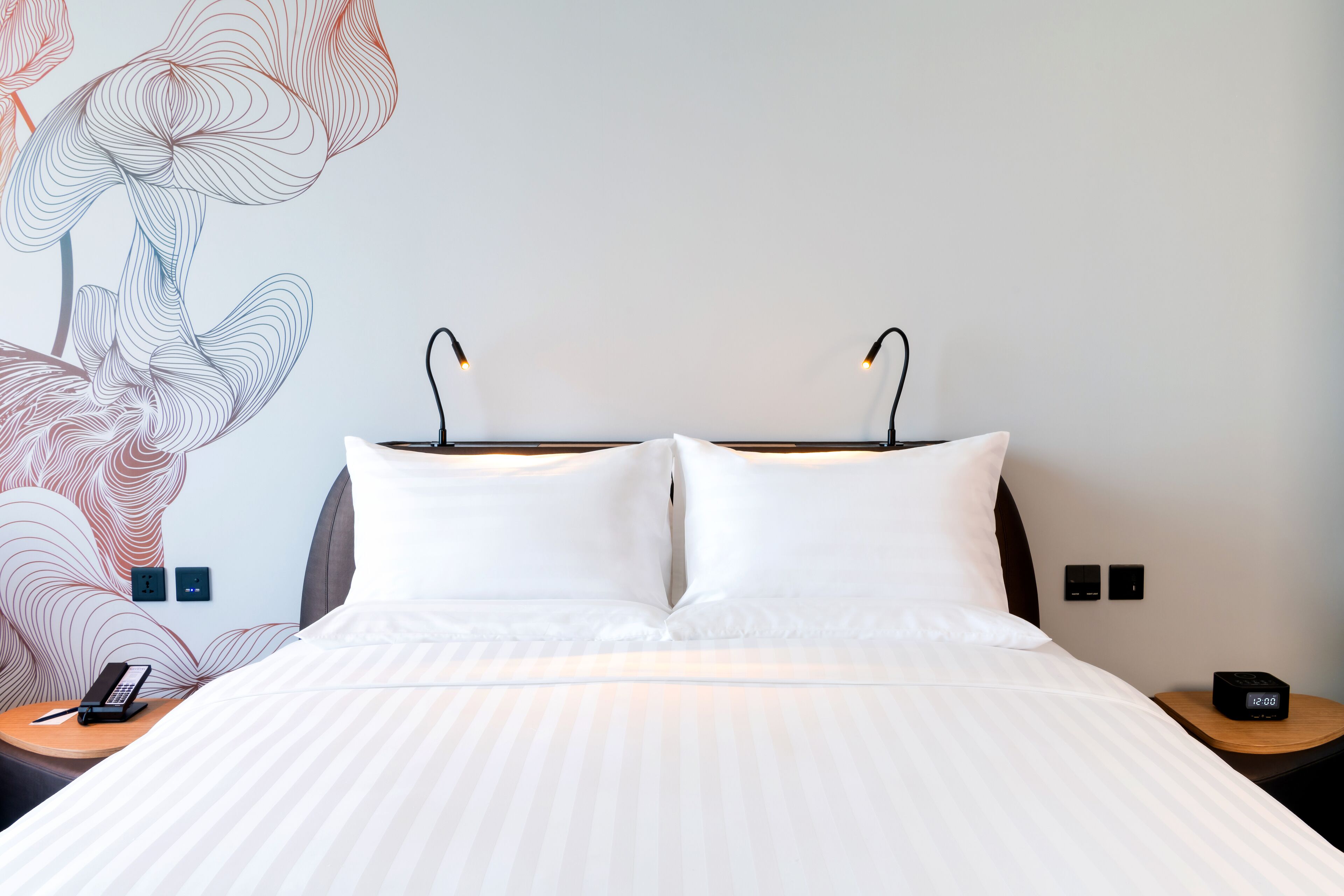 Premium bedding, pillowtop beds, minibar, in-room safe