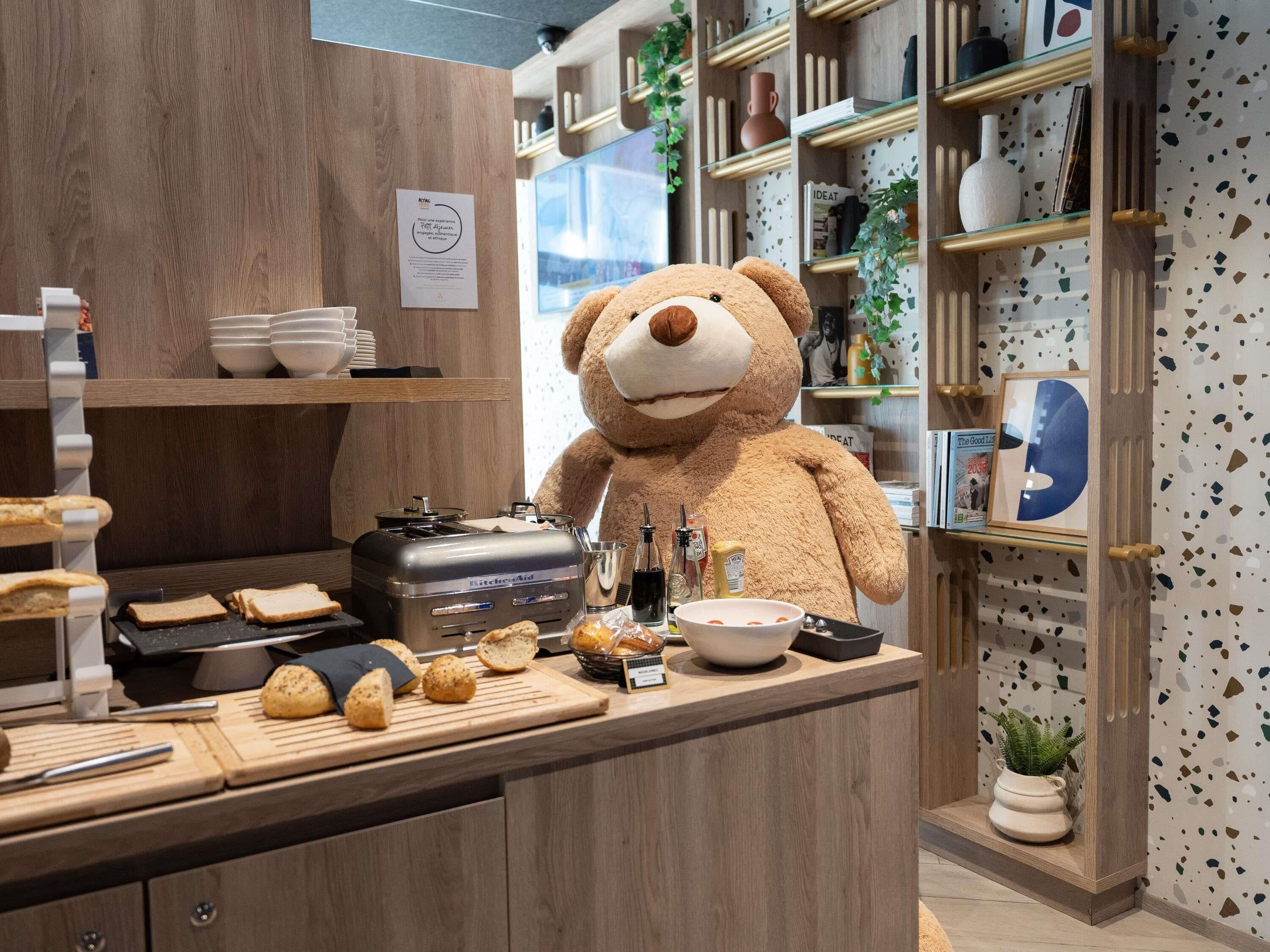 daily buffet breakfast (eur 19 per person)