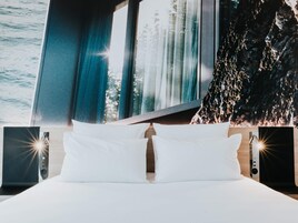 经典客房, 1 张双人床 | 迷你吧、客房内保险箱、隔音、免费 WiFi