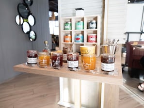 Daily buffet breakfast for a fee - Novotel Angers Centre Gare (Angers)