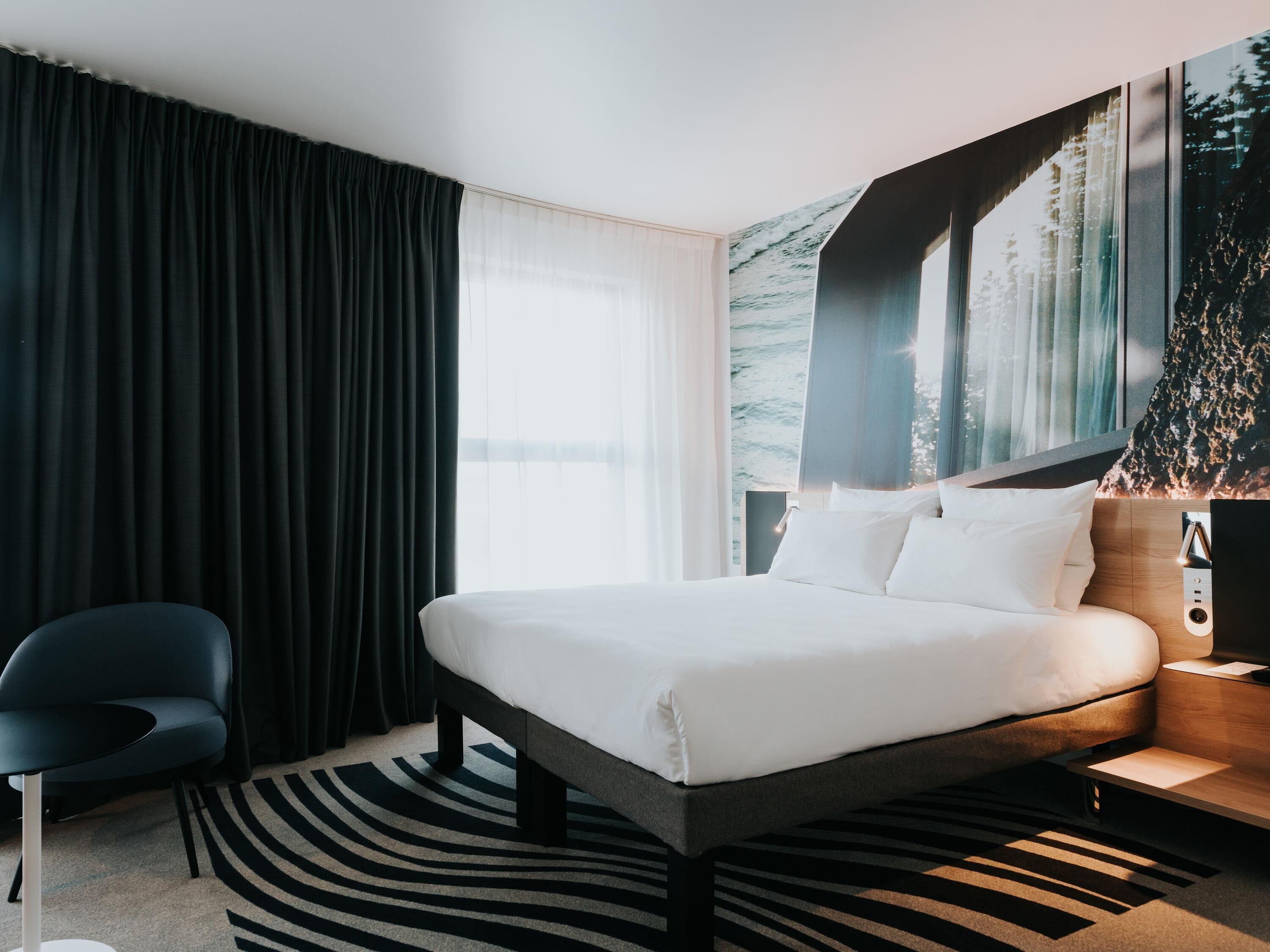 Familiekamer, 1 tweepersoonsbed met slaapbank | Een minibar, een kluis op de kamer, geluiddichte muren, gratis wifi