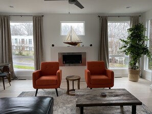 Smart TV, fireplace, computer monitors