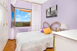 6 Schlafzimmer, Bügeleisen/Bügelbrett, Internetzugang