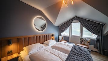 Deluxe Double Room | Free WiFi, bed sheets