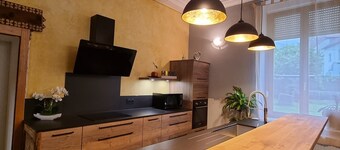 Gite GROUPE 20 à 49 pers  3 à 8 appartements ..GRANDE SALLE de repas/ réception