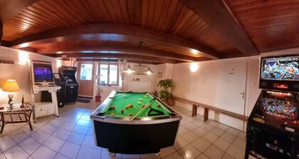 Group accommodation 42 people with 7 individual apartments and jacuzzi
