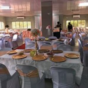 Breakfast, lunch, dinner served; local cuisine