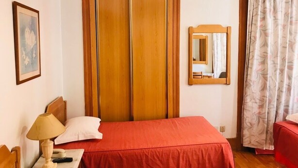 Dreibettzimmer, eigenes Bad