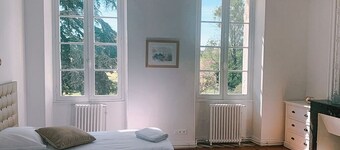 ChĂąteau XIXe au cĆur des vignes â 7 chambres, idĂ©al groupes & familles