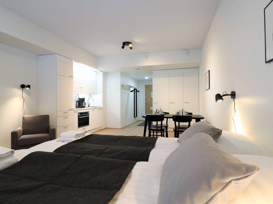 Studio classique | Système d’insonorisation, fer et planche à repasser