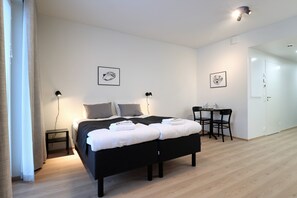 Studio phong cách cổ điển | 2 phòng ngủ, phòng cách âm, bàn ủi/dụng cụ ủi quần áo