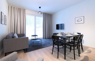 Apartamento, 2 quartos (Alcove) | Opções para refeição no quarto