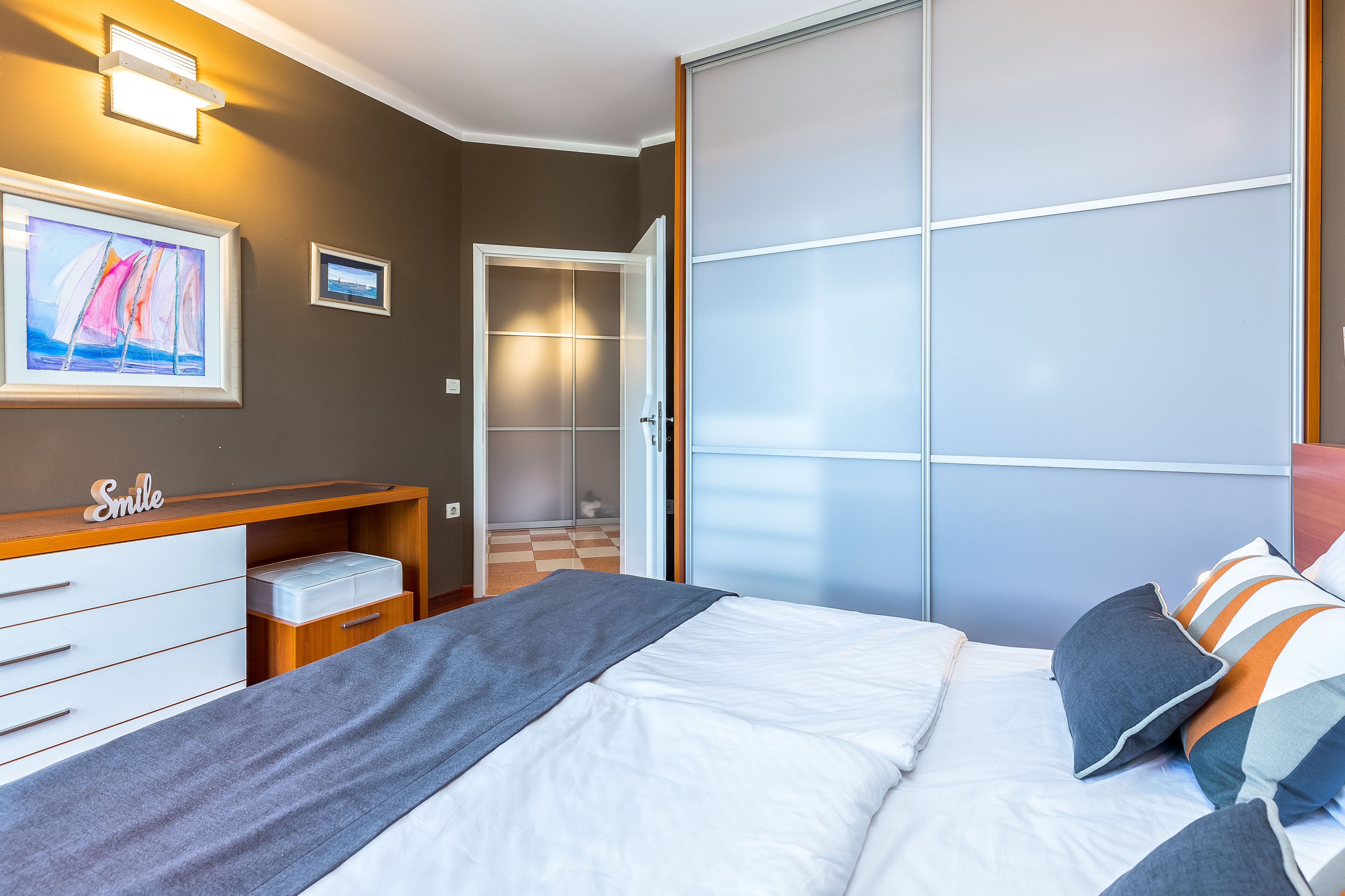 Apartamento Deluxe | Caja fuerte, decoración individual, escritorio