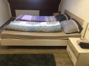 1 Schlafzimmer, kostenloses WLAN, Bettwäsche