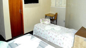 WiFi (free), bed sheets