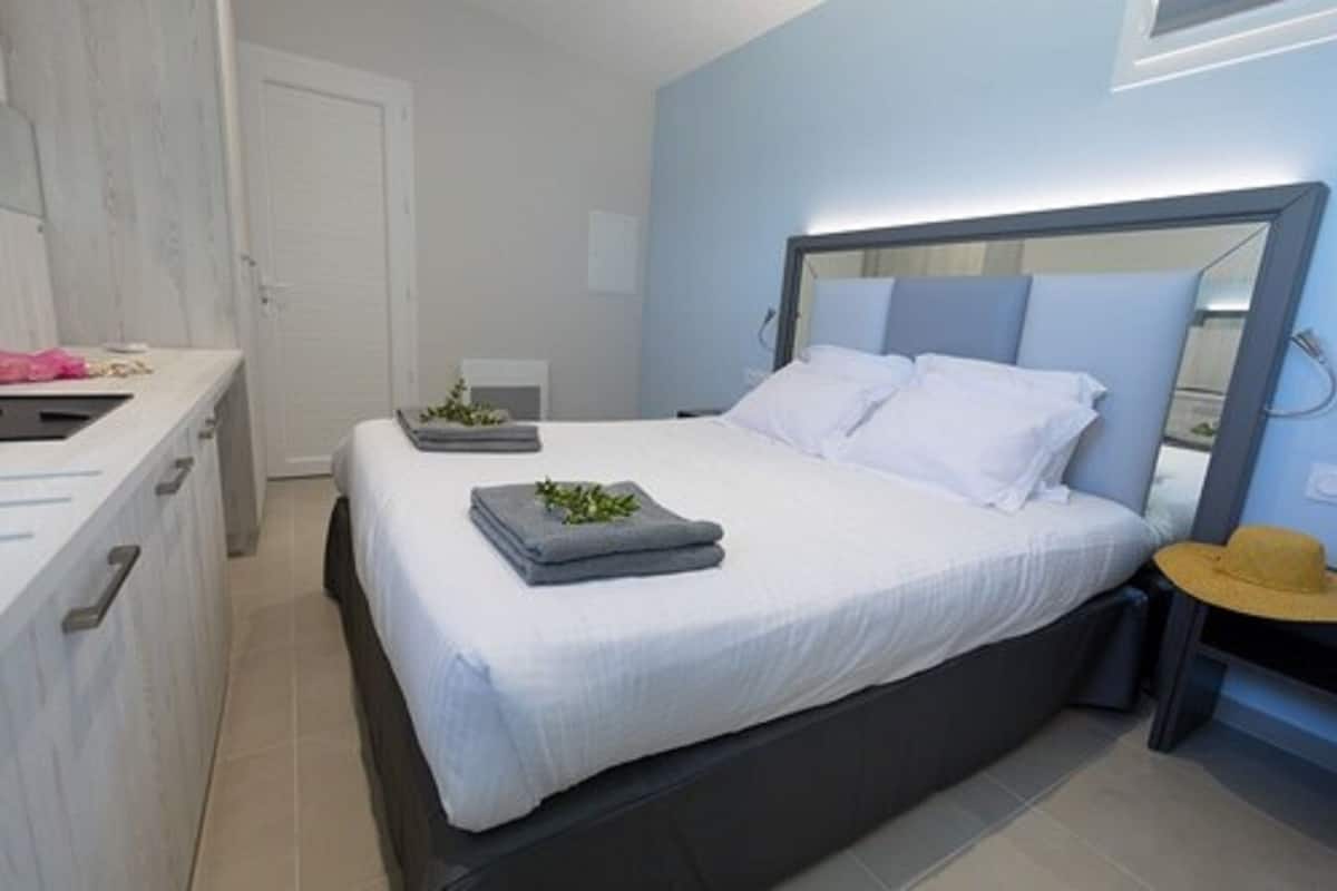 Romantisch appartement | 2 slaapkamers, geluiddichte muren, een strijkplank/strijkijzer