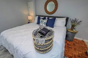 3 slaapkamers, een strijkplank/strijkijzer, gratis wifi, beddengoed