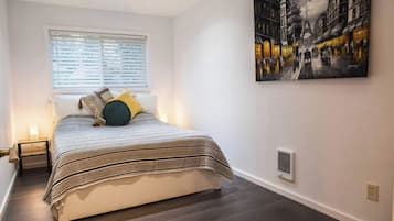 1 bedroom, iron/ironing board, free WiFi