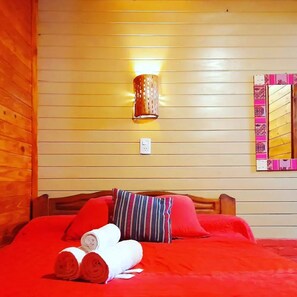 Free WiFi, bed sheets