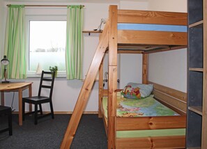3 Schlafzimmer, Bügeleisen/Bügelbrett, WLAN, Bettwäsche