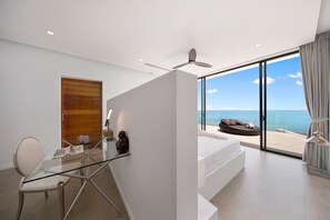 6 bedrooms, in-room safe, iron/ironing board, free WiFi