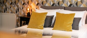 The Lucas - Donnini Apartments