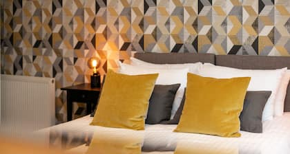 The Lucas - Donnini Apartments