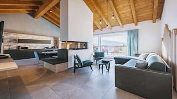 Penthouse, 4 habitaciones, balcón (Penthouse;with Sofabed) | 2 habitaciones, ropa de cama de alta calidad y escritorio