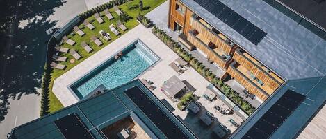 Outdoor pool, pool loungers