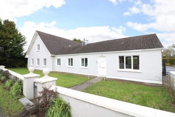 숙박 시설 정면