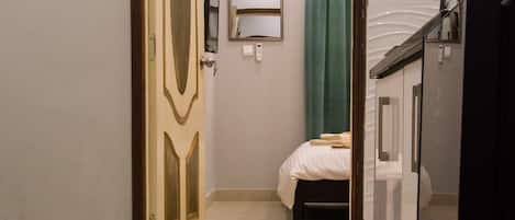 1 quarto, ferros/tábuas de passar roupa, Wi-Fi, roupa de cama