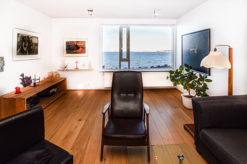 Seaside Paradise Apartment