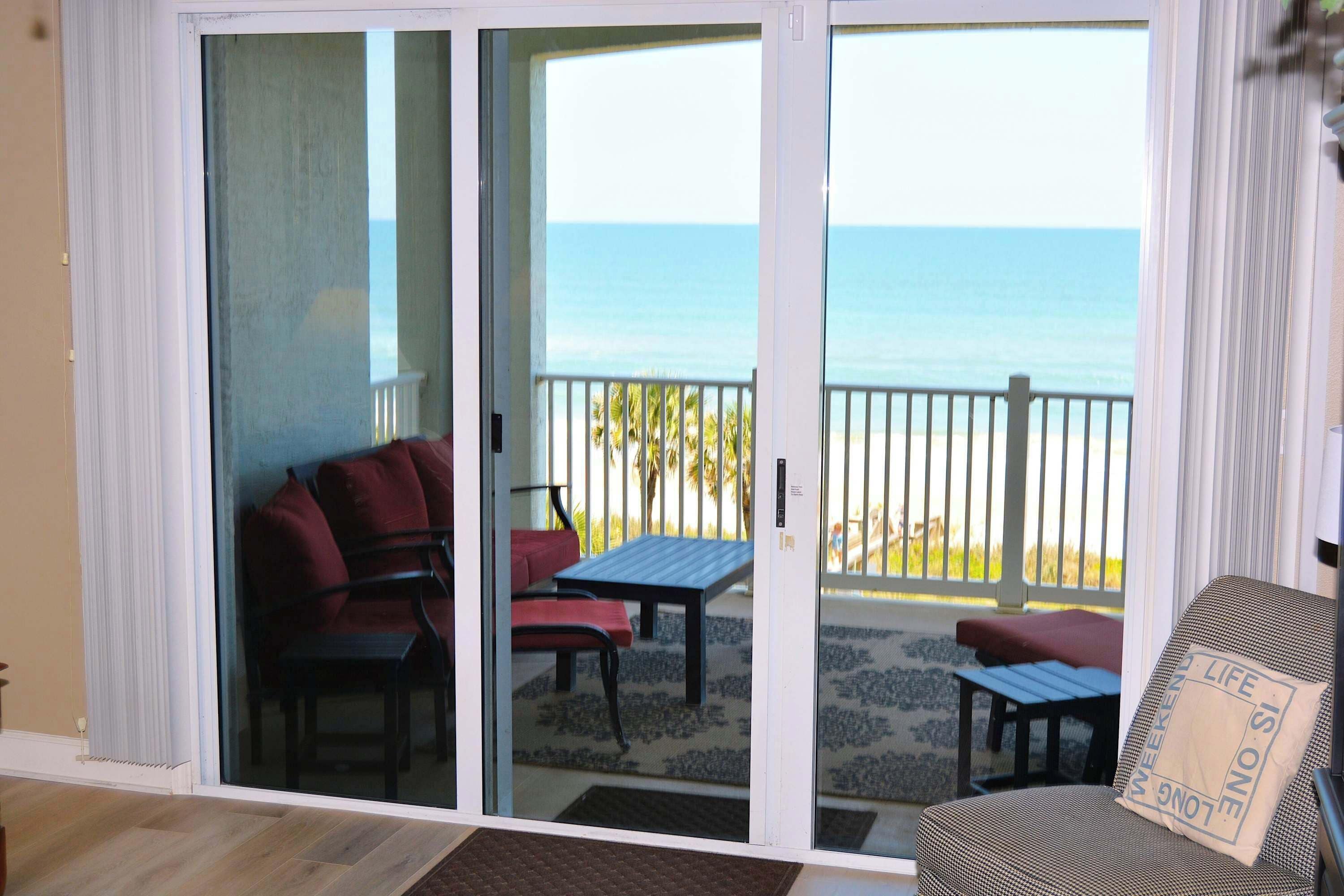 TV, DVD player, offices