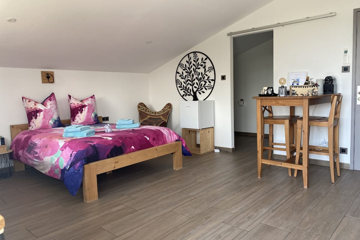 Doppia Comfort, bagno in camera, vista giardino (Chambre Granny) | 1 camera