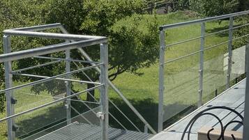 Comfort Double Room, Ensuite, Garden View (Chambre Pink Lady) | Balcony view