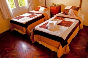 Doppelzimmer, 2 Einzelbetten