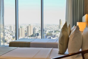 Minibar, in-room safe, blackout drapes, soundproofing - Coral Tower Hotel by Hansa (Amman)