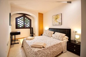 2 bedrooms, bed sheets - Flat with terrace in the best residence of Tenerife! (Tenerife)