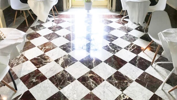 Free daily continental breakfast - Valencia Palacete (Valencia)