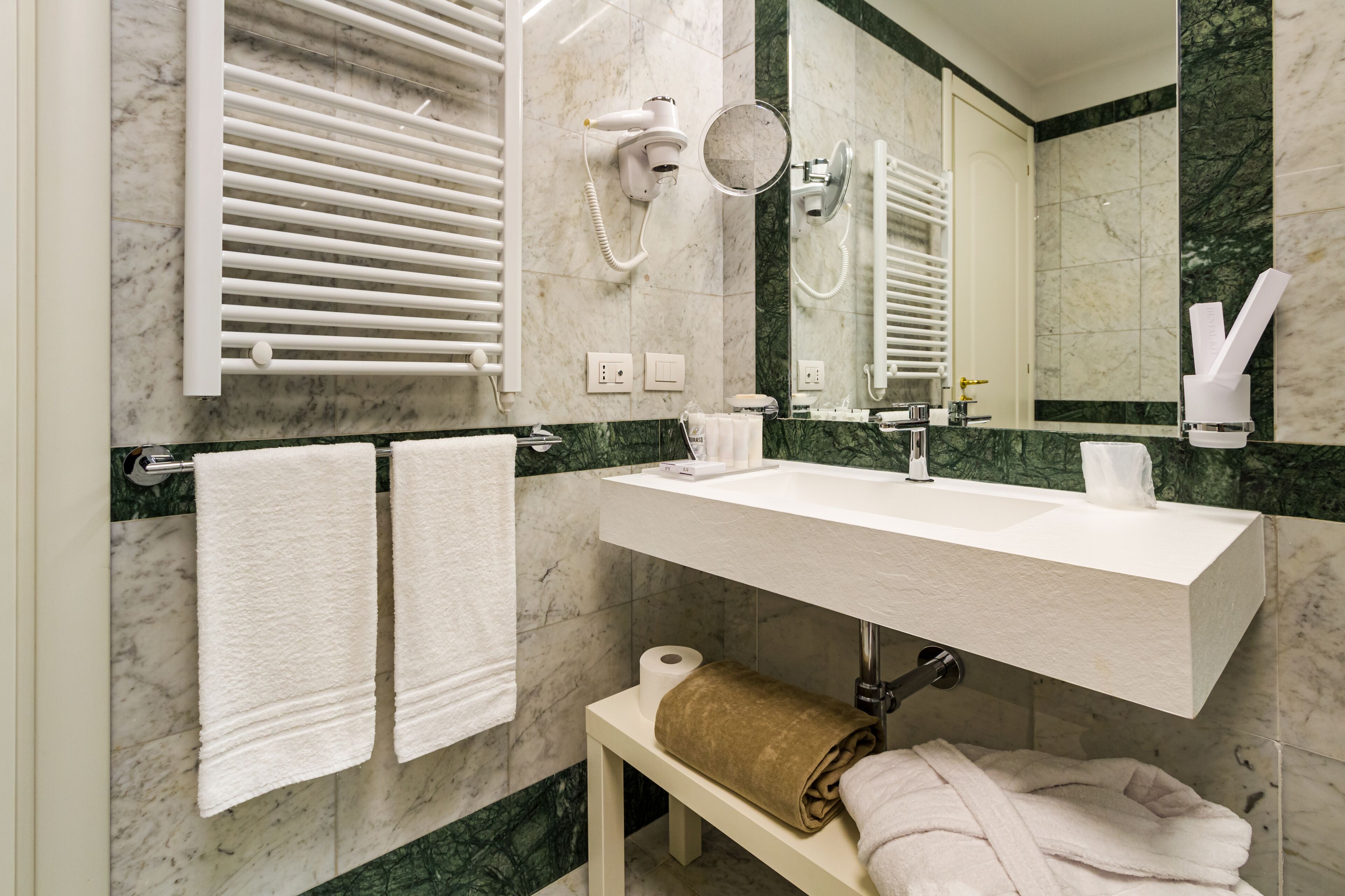 executive double or twin room | bathroom | shower, rainfall showerhead, designer toiletries, hair dryer